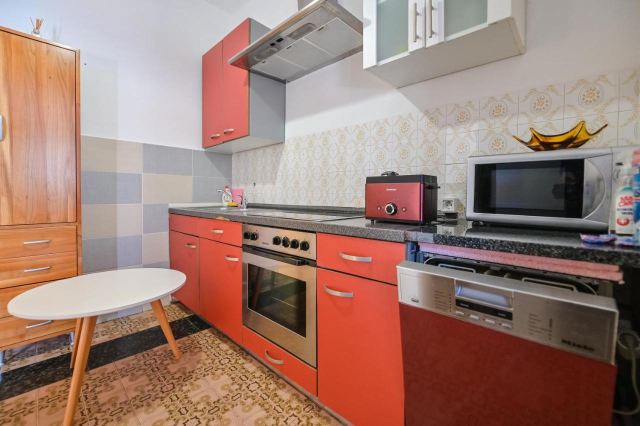 Apartments Smoky Новаля Екстер'єр фото